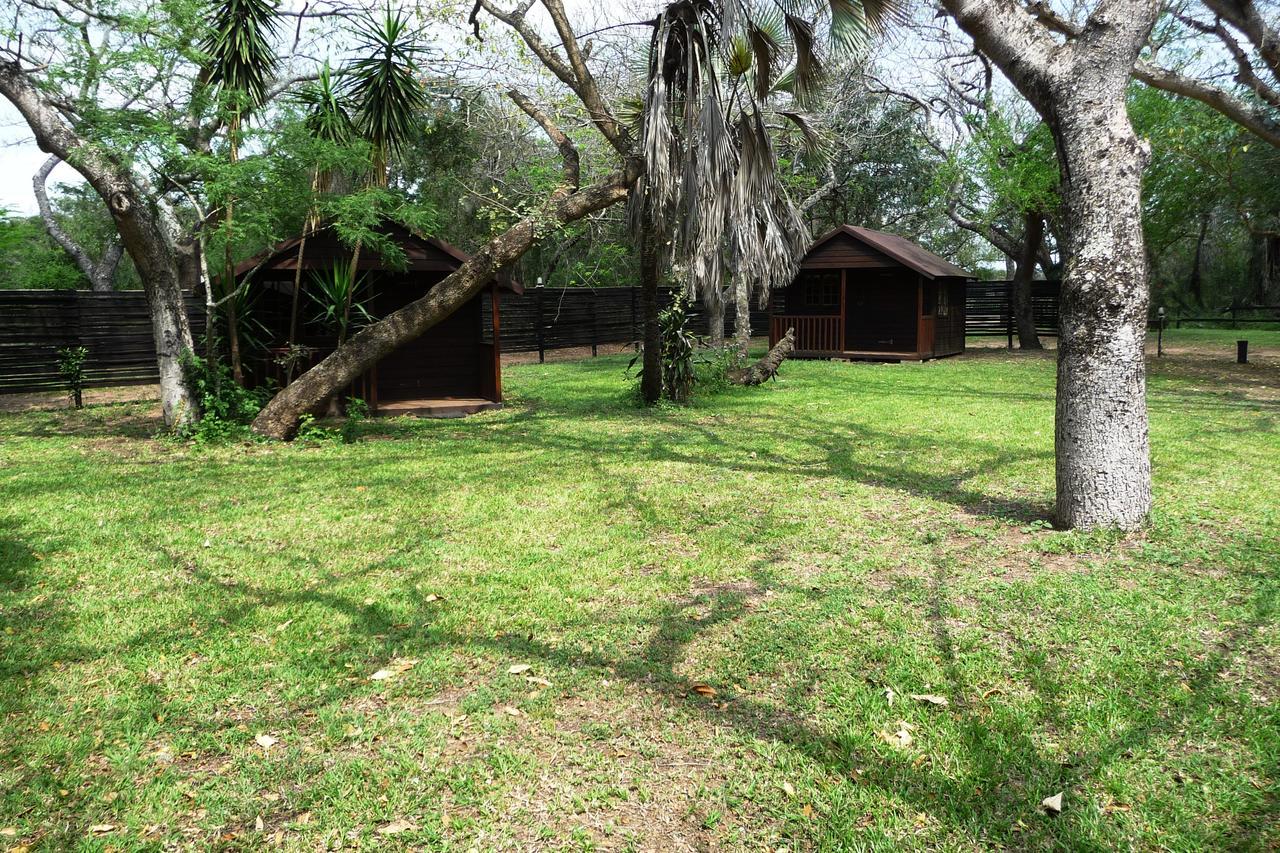 Isinkwe Bush Camp Villa Hluhluwe Exteriör bild