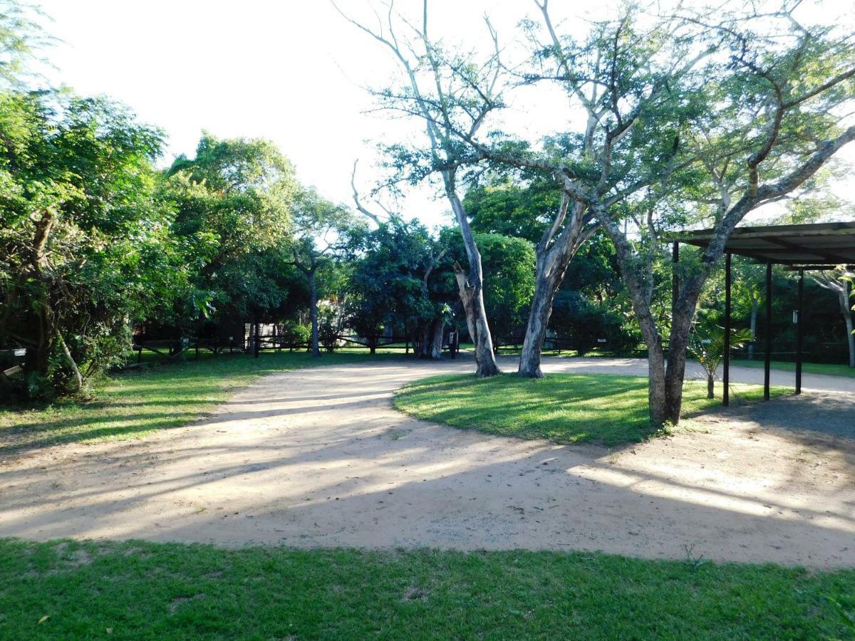 Isinkwe Bush Camp Villa Hluhluwe Exteriör bild